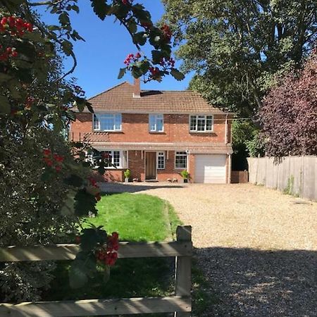 Barnfield Bed And Breakfast Downton  Exterior photo